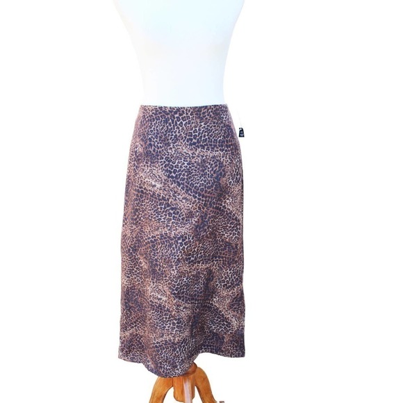 Briggs New York Leopard Print Midi Pencil Skirt Women Size 12 Petite NWT - Picture 1 of 8